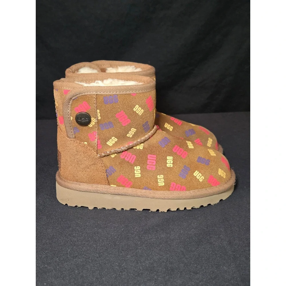 UGG toddler mini